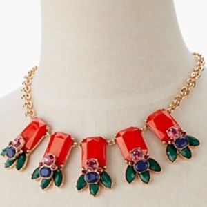 NWT statement necklace